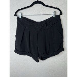 Elizabeth And James 100% Silk Shorts Black Dress Shorts Pleated Cuff  Size 4 1B